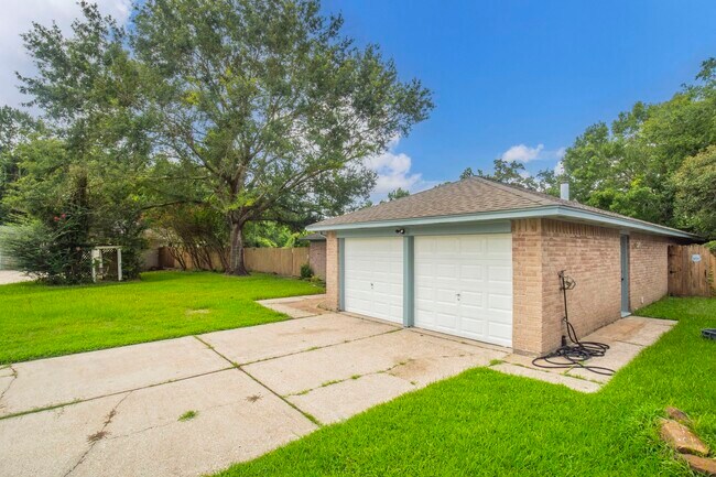 Photo - 22203 Spring Gate Dr