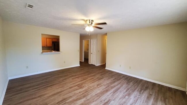 Photo - 1154 Micha Way