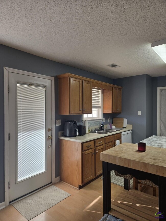 Photo - 101 Gailey Ct