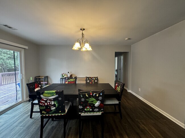 Photo - 610 Winchester Rd