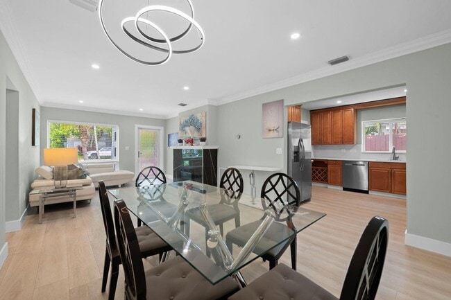 Photo - 1532 NE 17th Ave