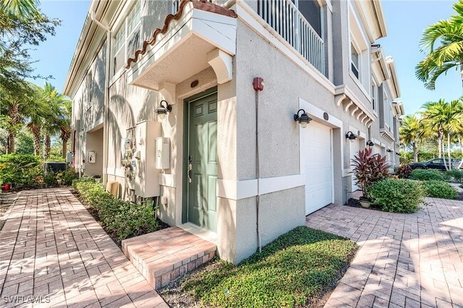 8510 Violeta St Unit 201