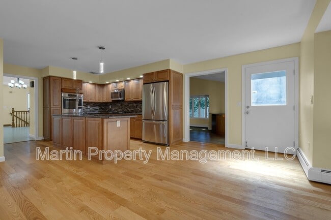 Photo - 52 Rayburn Rd