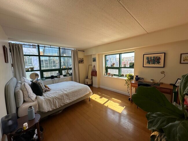 108 Peterborough St Unit 7E