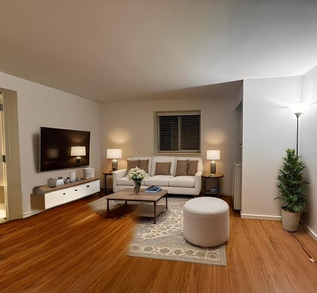 Photo - 274 5th St E