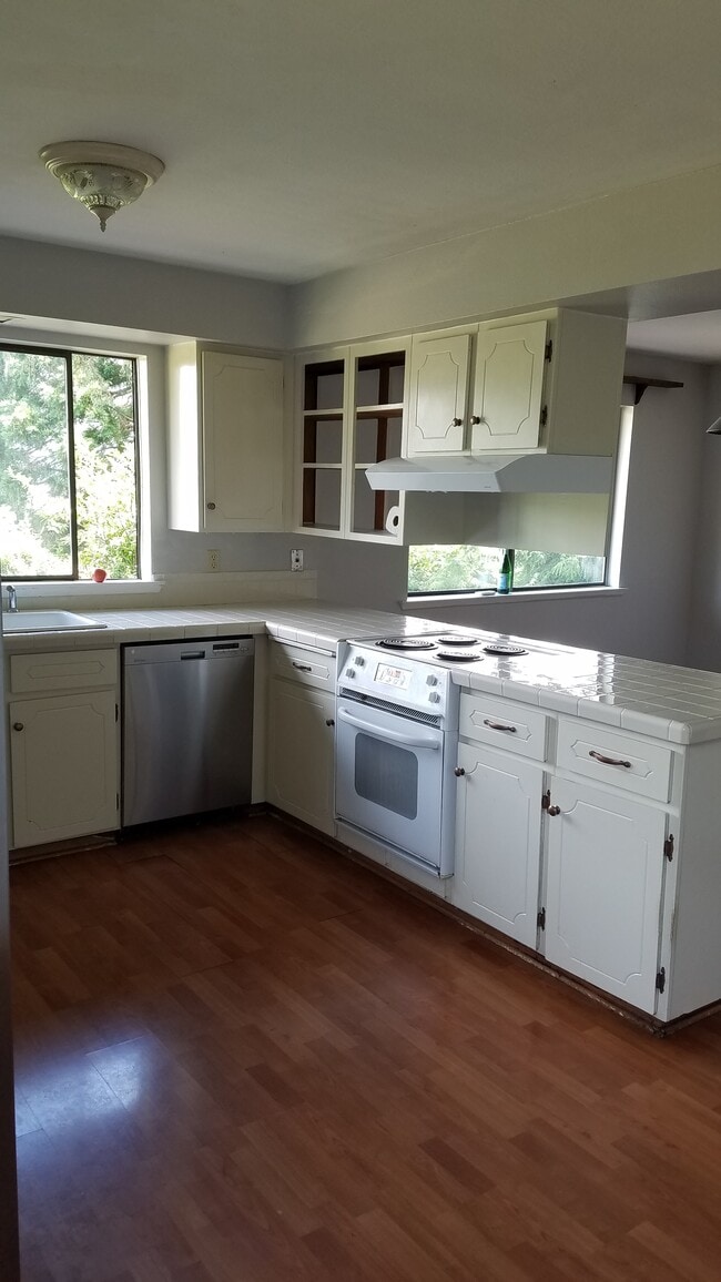 Photo - 343 Cumberland St Unidad Top floor