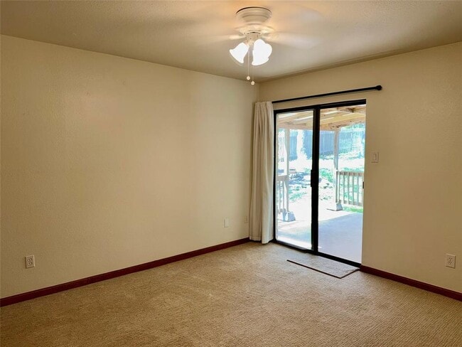 Photo - 349 Fantail Loop