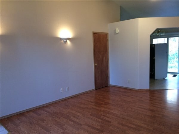 Photo - 2147-2149 SW Canyon Dr