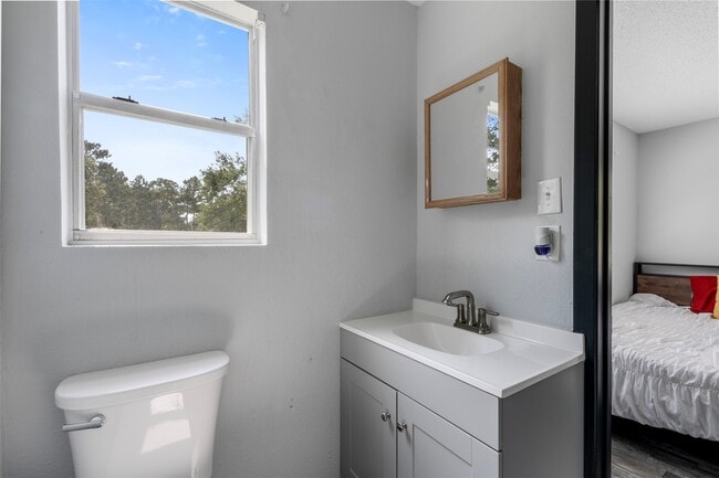 Photo - 541 Trails End Dr