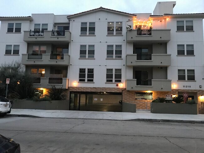 Photo - 11210 Peach Grove St Apartments Unit 305