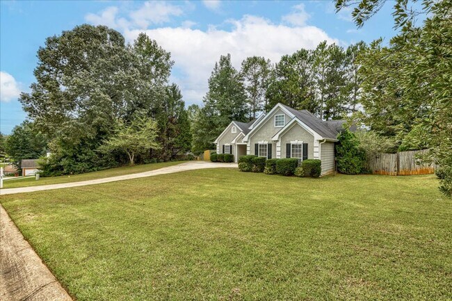 Photo - Beautiful 3 Bedroom/2 Bath with BONUS room!