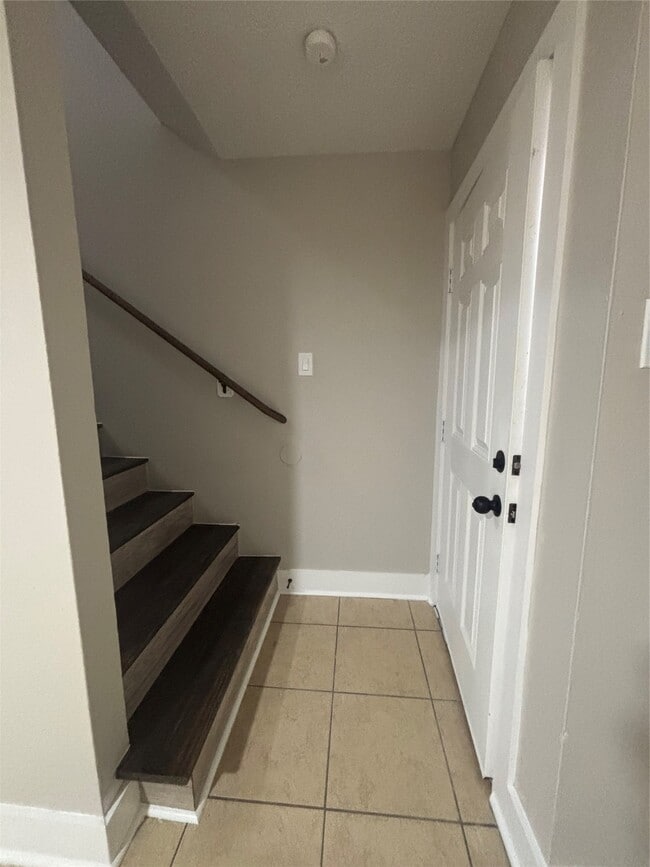 Photo - 216 S Pruett St