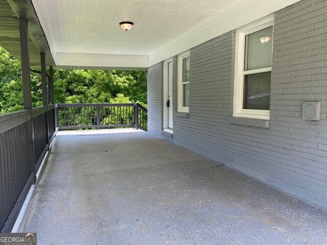 Photo - 2107 Garden Cir