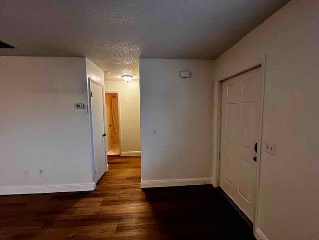 Photo - 543 Silver Course Ct