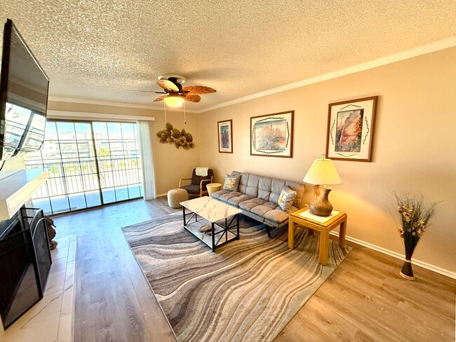 Building Photo - Beautiful Furnished 2 Bed / 2 Bath Condo in Laguna Nueva – Colorado River Living! 1-3 Month Term