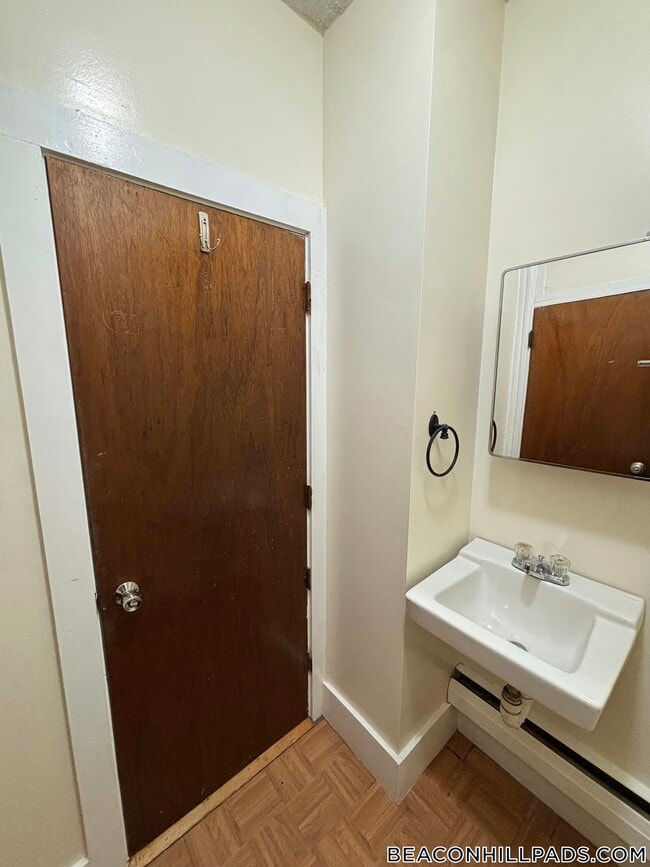 Photo - 41 Anderson St Apartment Unit 3-1