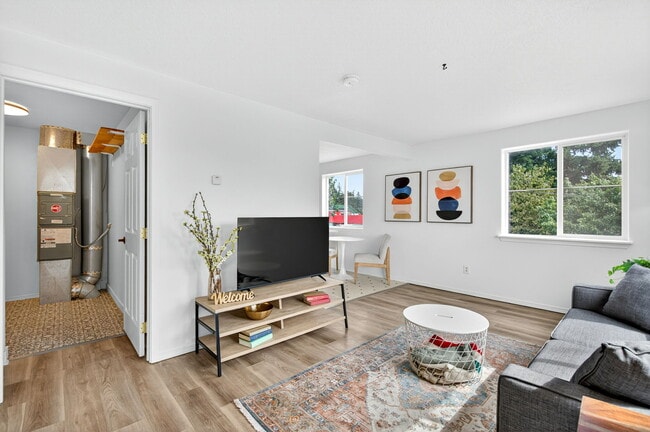 Building Photo - 2529-2529 SE 136th Ave