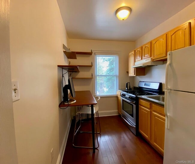 Photo - 84-06 63rd Ave Unidad 2