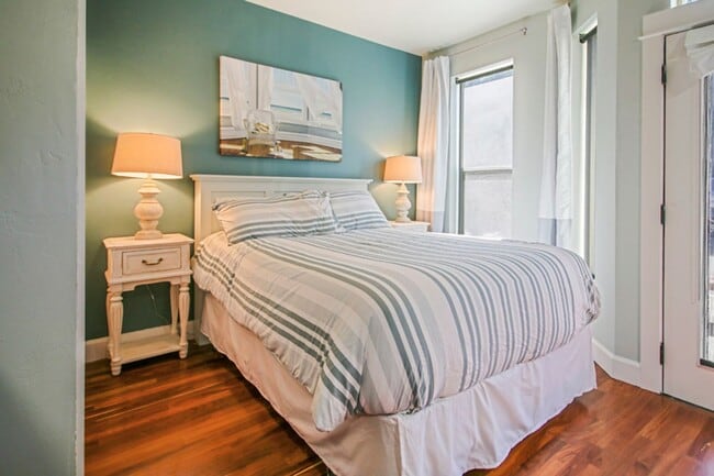 Photo - Parkside Suite: Fully Furnished Modern Studio in the Heart of Jacksonville $300 Utility Fee