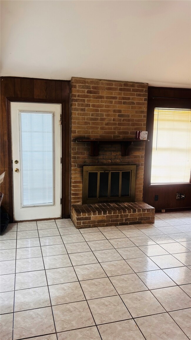 Photo - 8343 Sterlingshire St