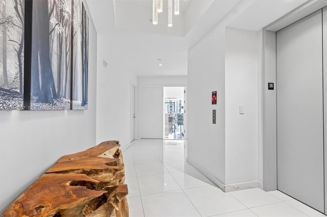 Photo - 851 NE 1st Ave Unit 3611