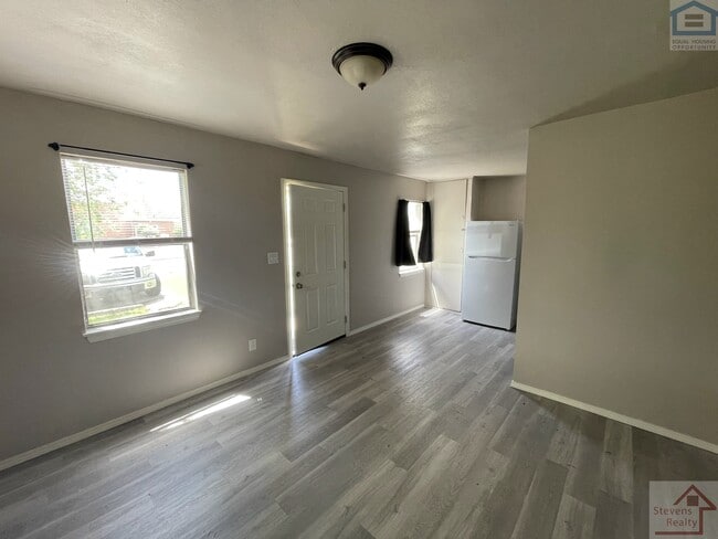 Photo - 1315 SW E Ave Unidad B