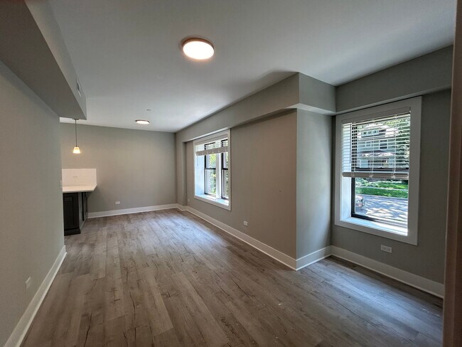 Photo - 1131 Oak Ave