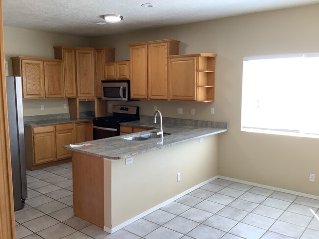 Photo - 6676 Augusta Hills Dr NE