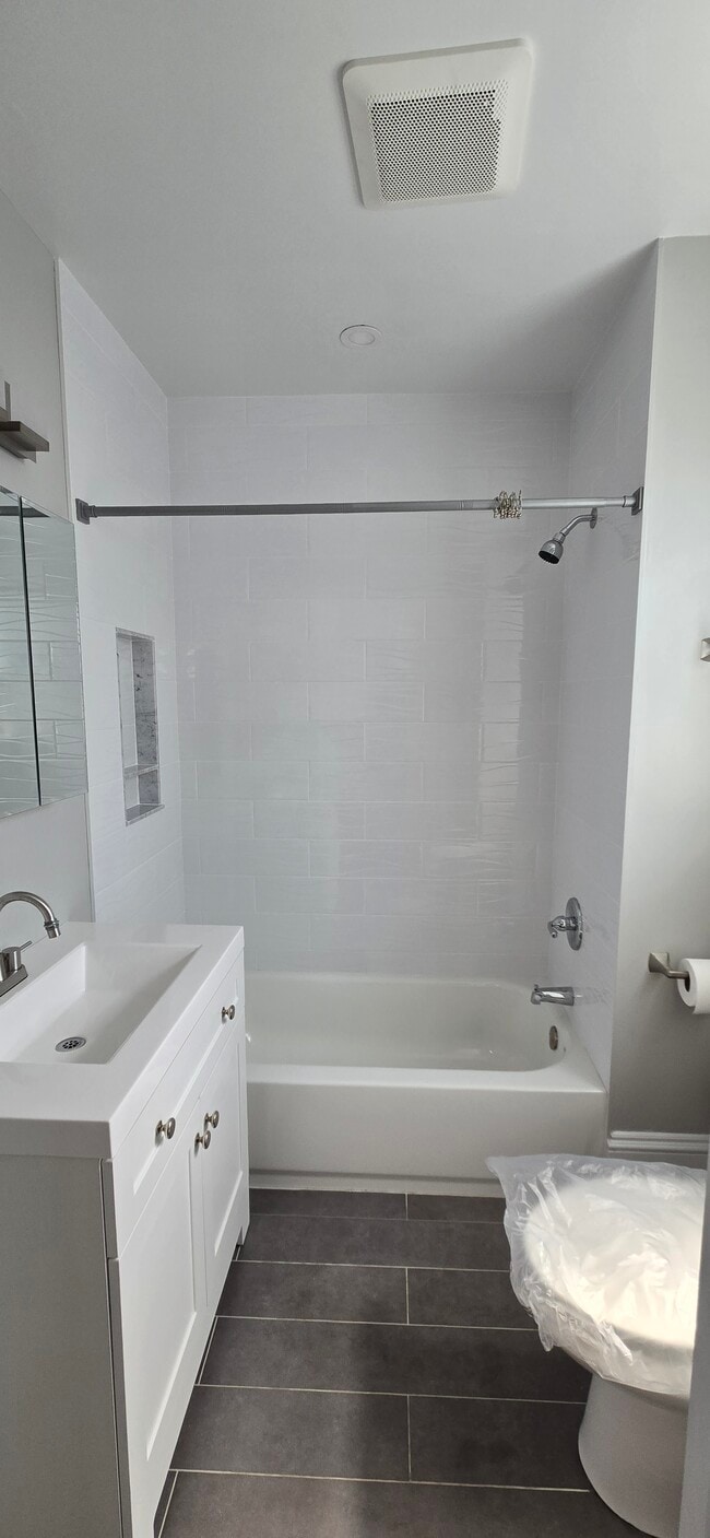 22 Morton St Unit 22A