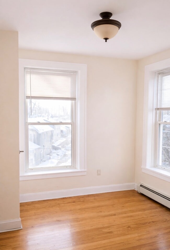 Photo - 753 Broadway