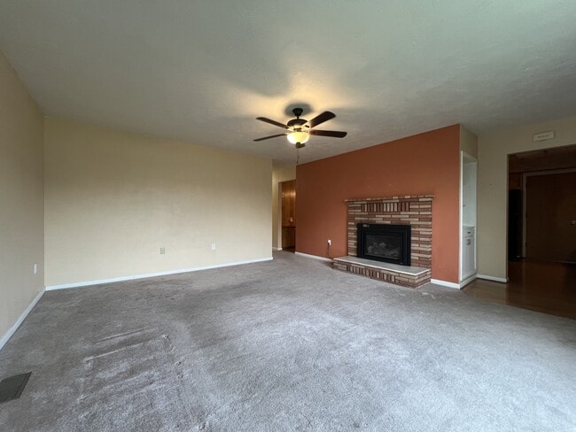 Photo - 1345 SE Madison St