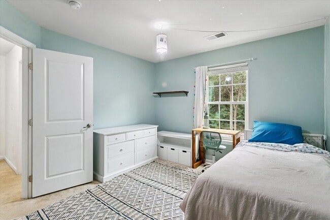 Photo - 104 Emma Rose Ct