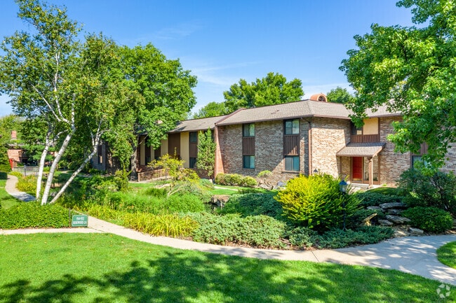 Building Photo - Villa Medici Apartments