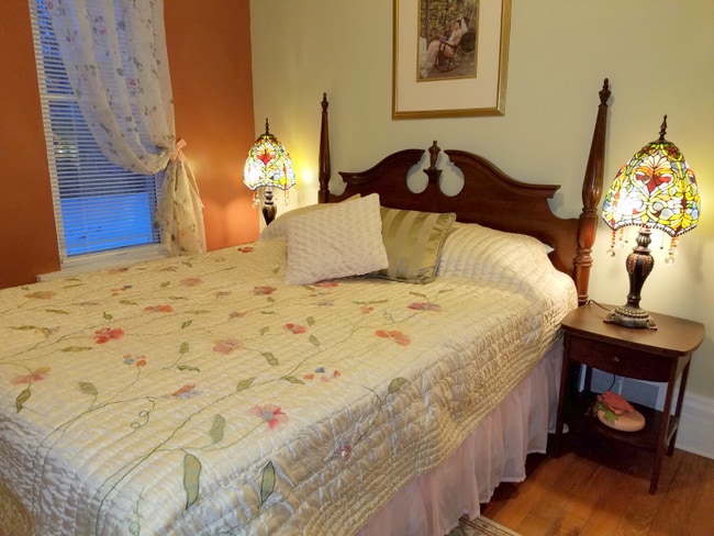 Photo - 1317 E 1st St Unidad 1