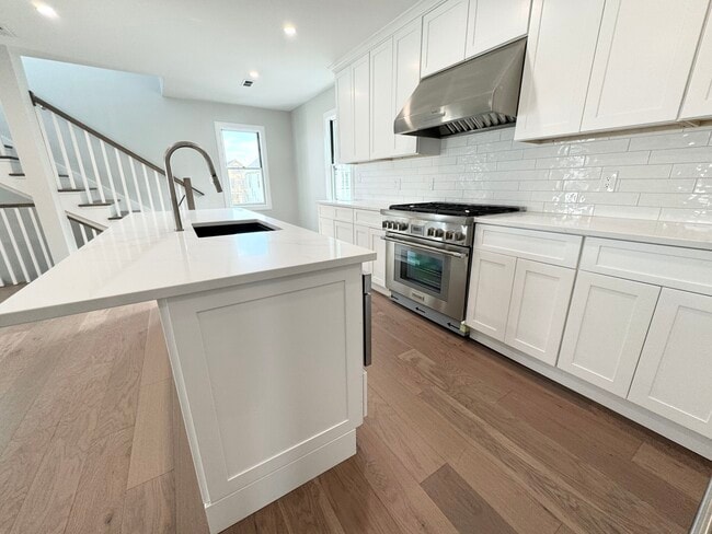 Photo - 39 Bonner Ave