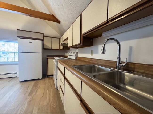 Photo - 73 High St Unit 2