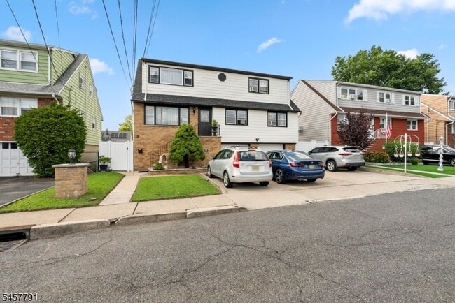 17 Joseph St