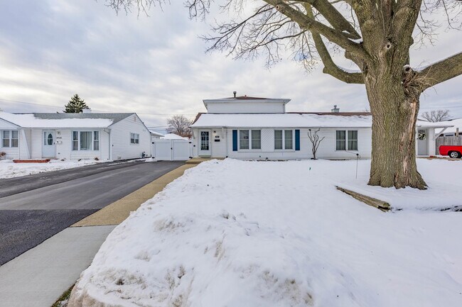 Photo - 8912 S Ryan Rd