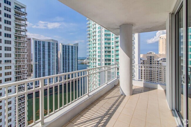 Building Photo - 801 Brickell Key Blvd Unit 3012 Rental