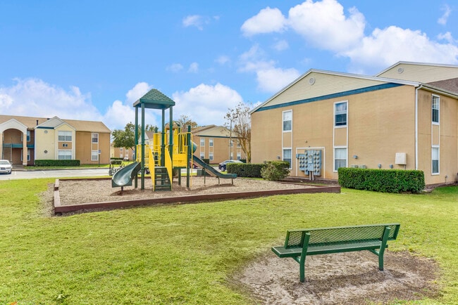 Academy at Waterford Lakes