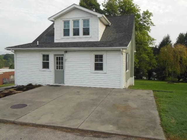Photo - 4920 Colonial Ave