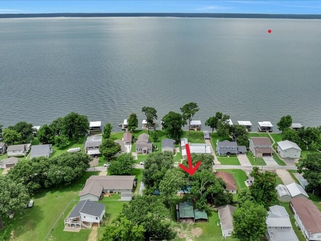 Photo - 683 Water View Dr
