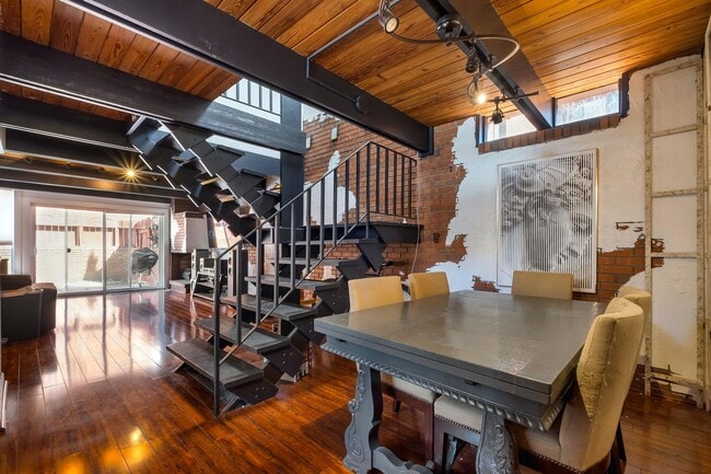 Photo - 220 Belmont Rd