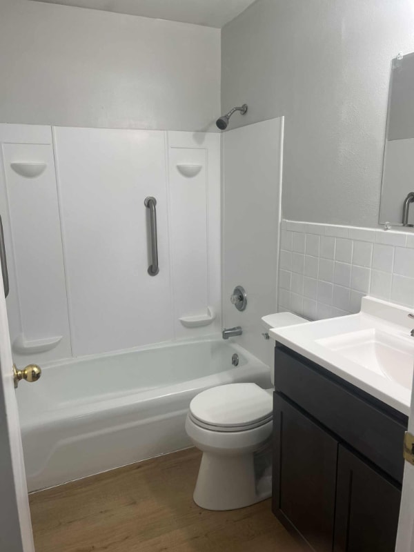 Photo - 520 S 6th St Unit 518