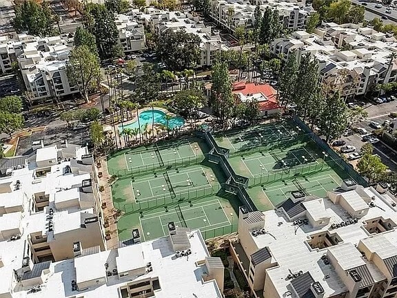 Photo - 5530 Owensmouth Ave Unit 113