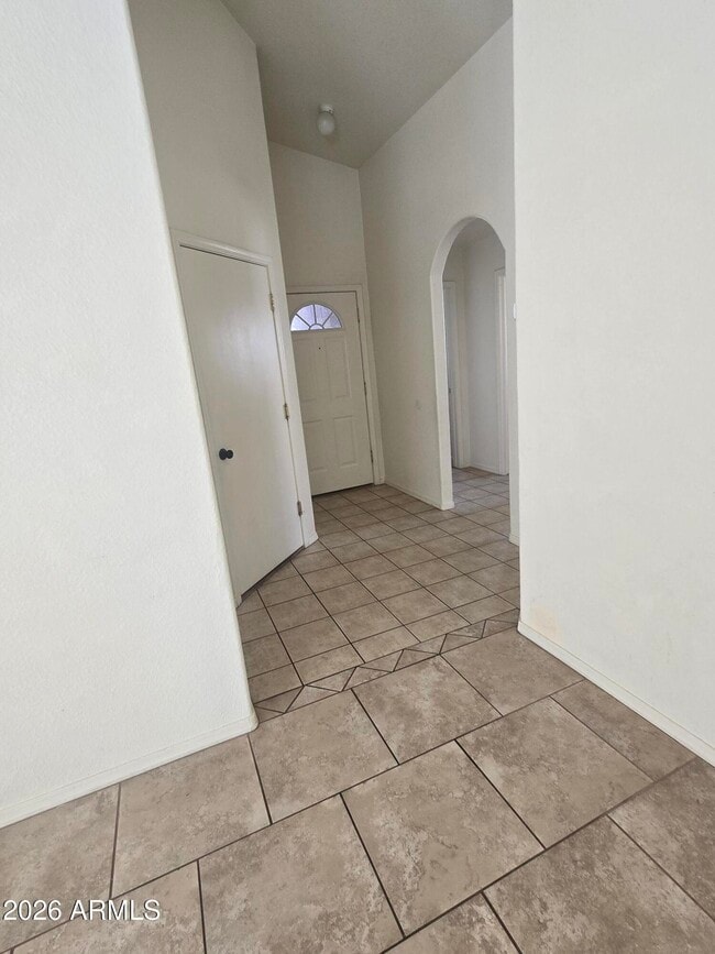 Photo - 1001 Montrose Ave