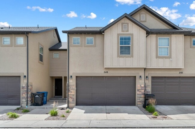 Building Photo - 246 S 1800 E
