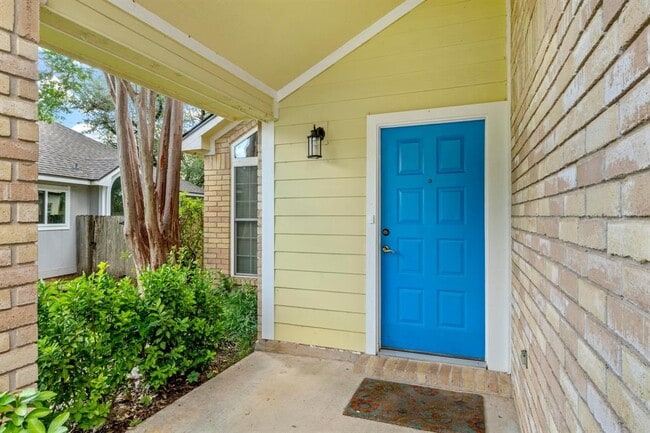 Photo - 15905 De Peer Ave