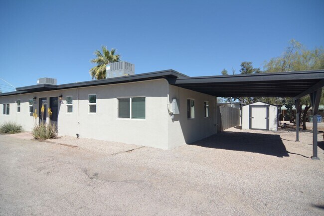 Photo - Remodeled 2 Bedroom 1 Bath Duplex! Great Central Tucson Location!