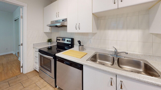 Photo - MacLaren Heritage Collection